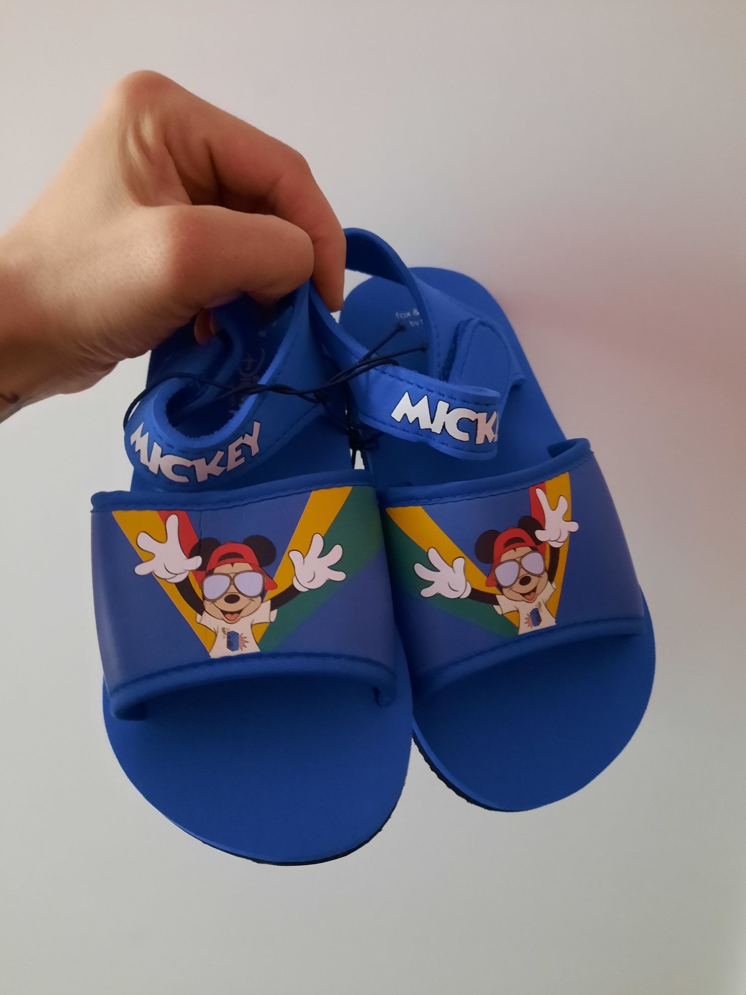 Nowe sandaly dla chłopca Mickey Sinsay