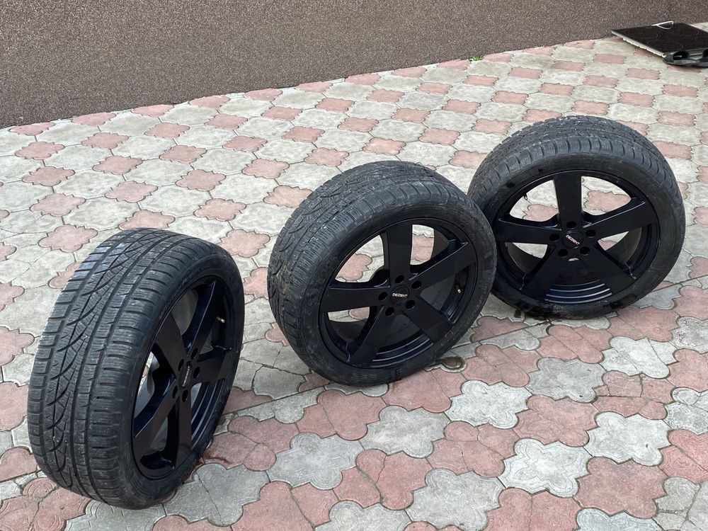 Продам 3шт Зимових коліс  Диски+Гума 235/45r18