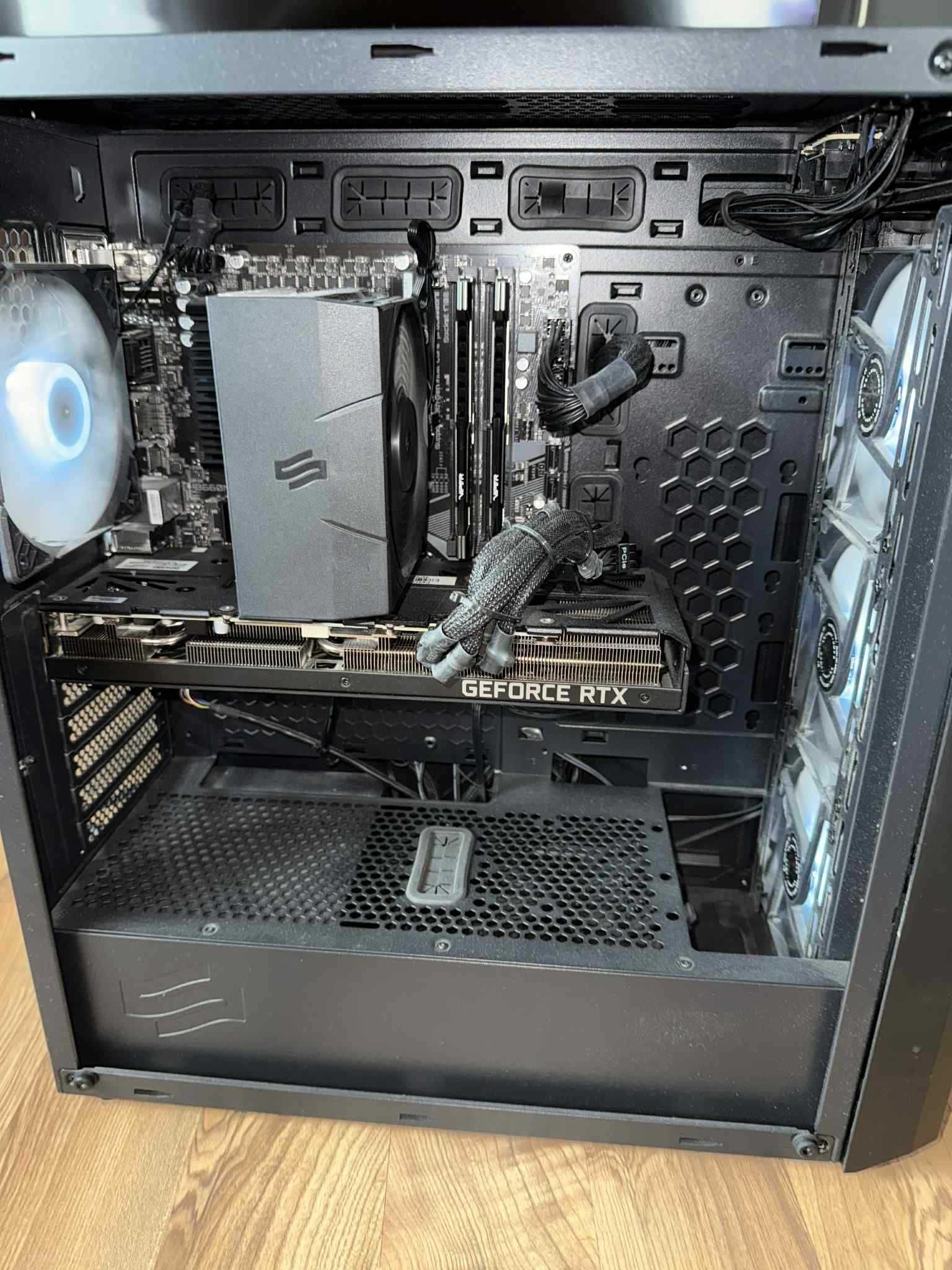 Komputer Gamingowy/Intel Core i5-12400F/GeForce RTX 3070 Ti X3 LHR 8GB