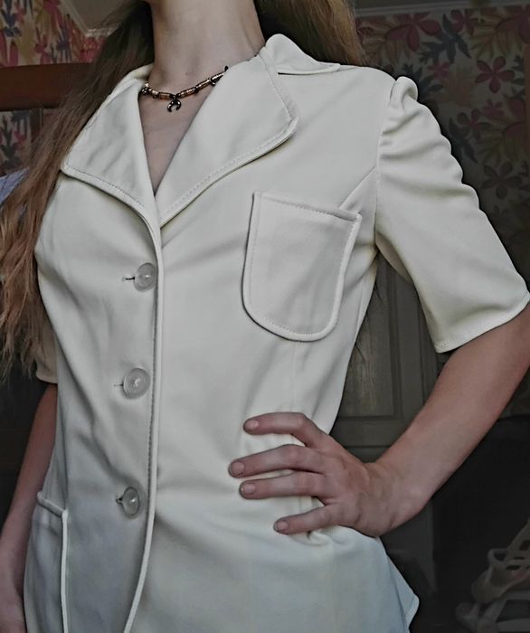 Светлый женский верх