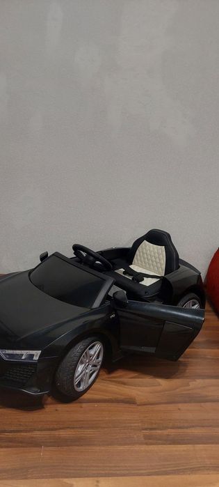 Електромобіль RAMIZ Audi R8 LIFT + пульт дистанційного керування