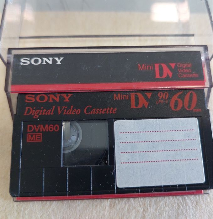 Касети для відеокамер