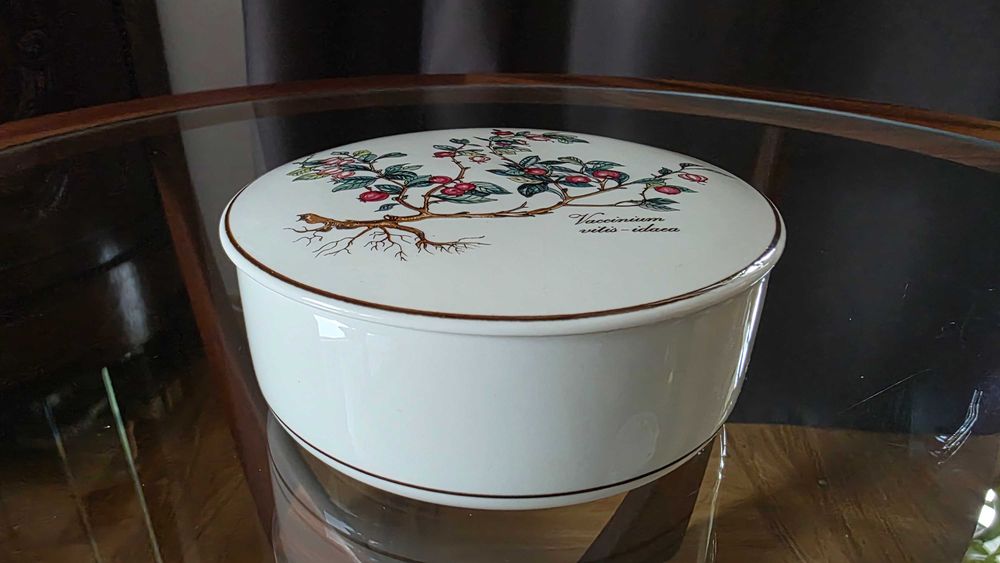 Villeroy&Boch, porcelanowe puzderko z serii Botanica