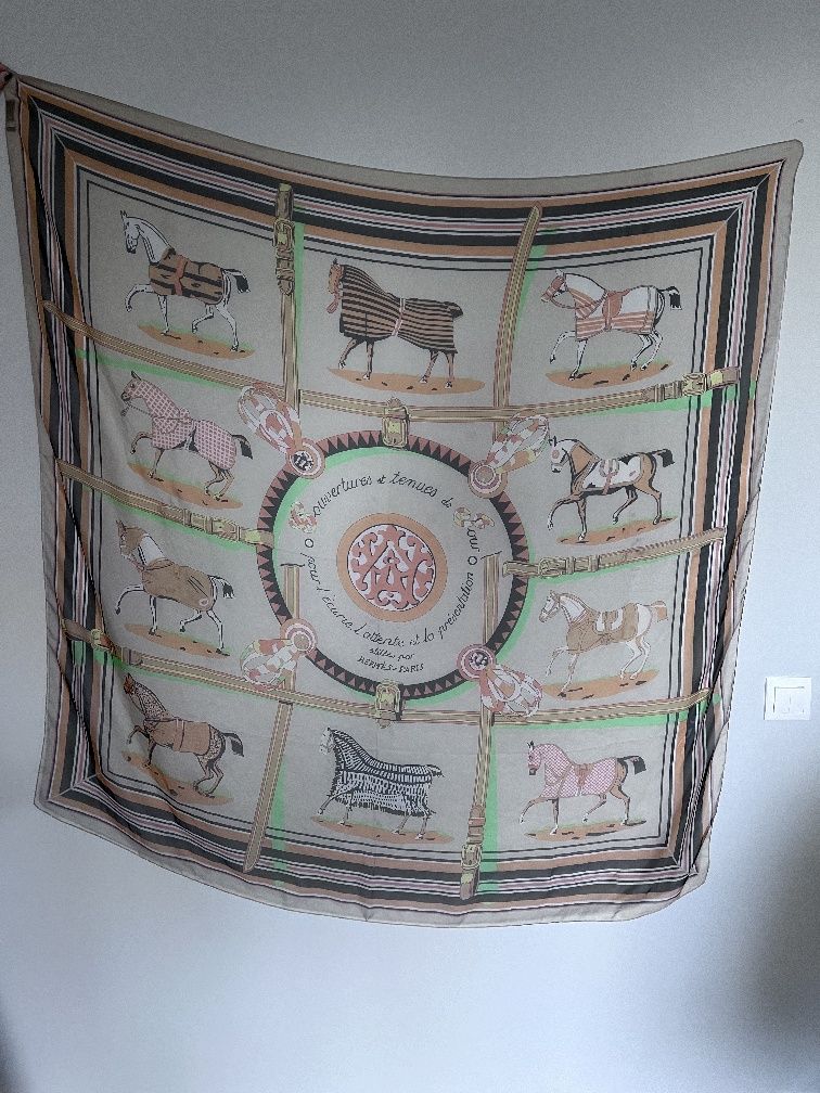HERMES Couvertures et Tenues de Jour Silk Scarf Shawl 140cm