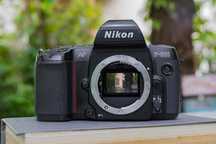 Nikon F-801 aparat analogowy lustrzanka