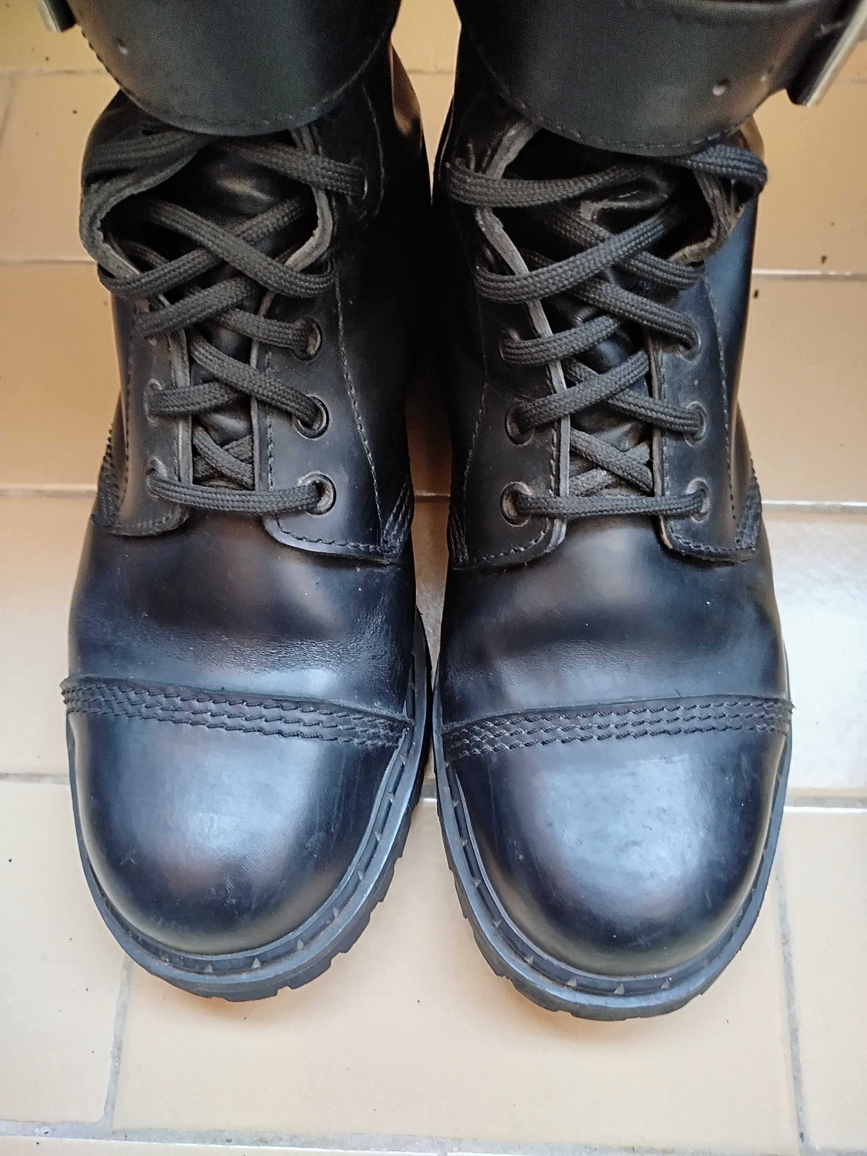 Botas Undercover Styled in England