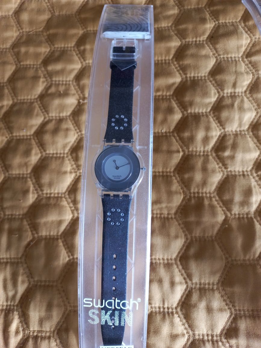 Quatro relógios Swatch novos
