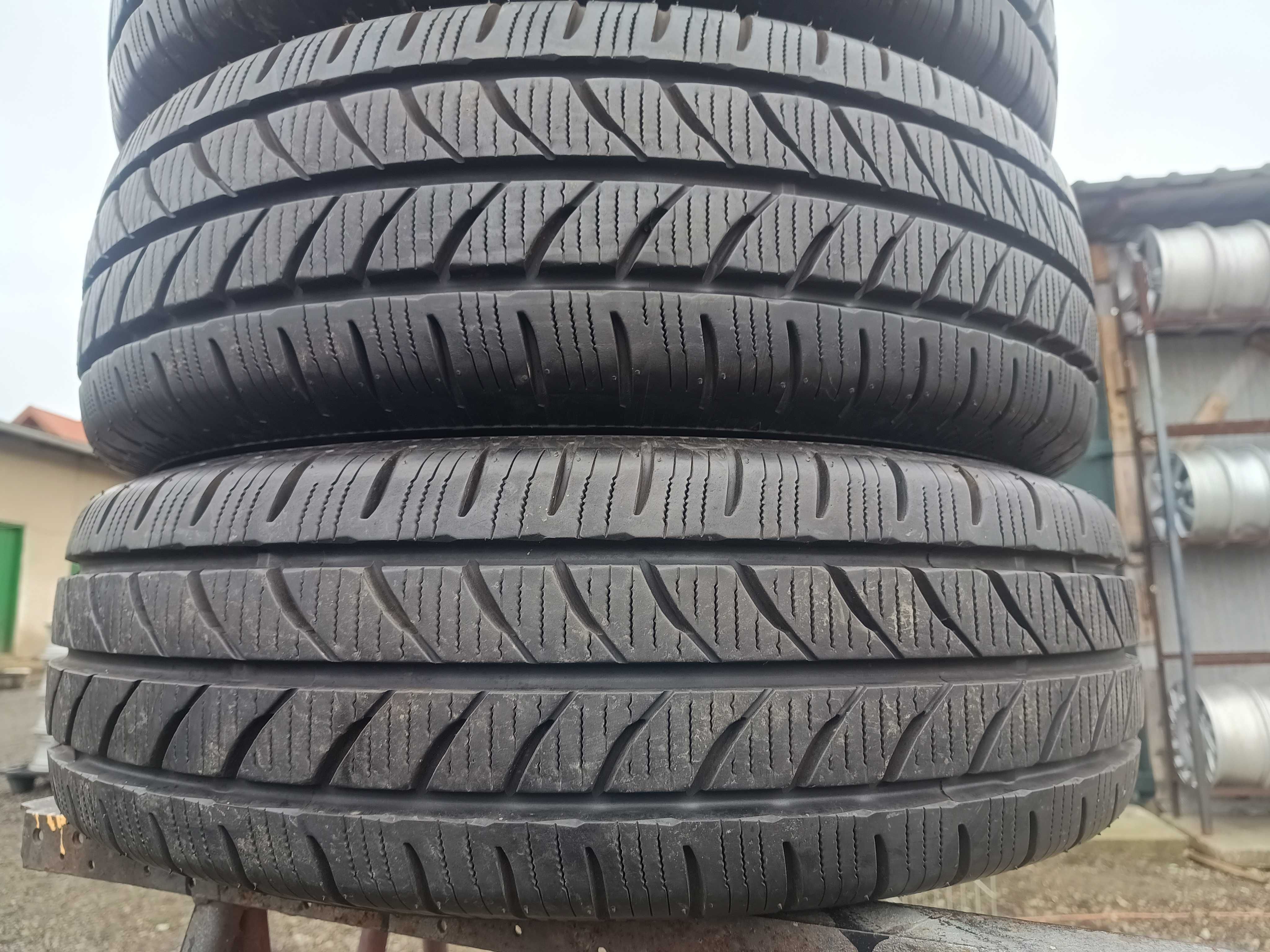 Opony zimowe Yokohama 225/75R16C z 2021r - 10mm
