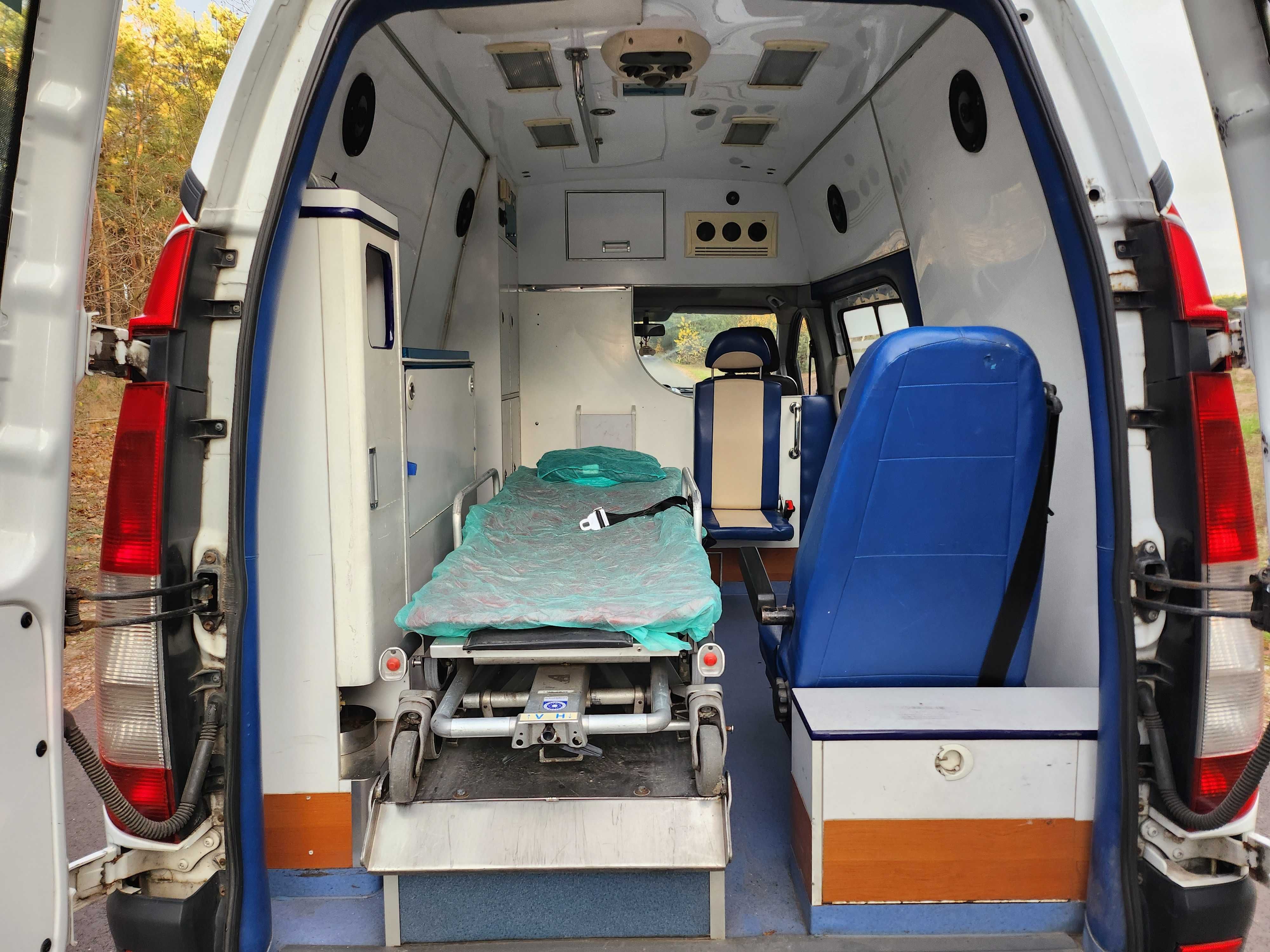 Mercedes Sprinter 2.2 CDI KARETKA ambulans wyposażony 5 sztuk