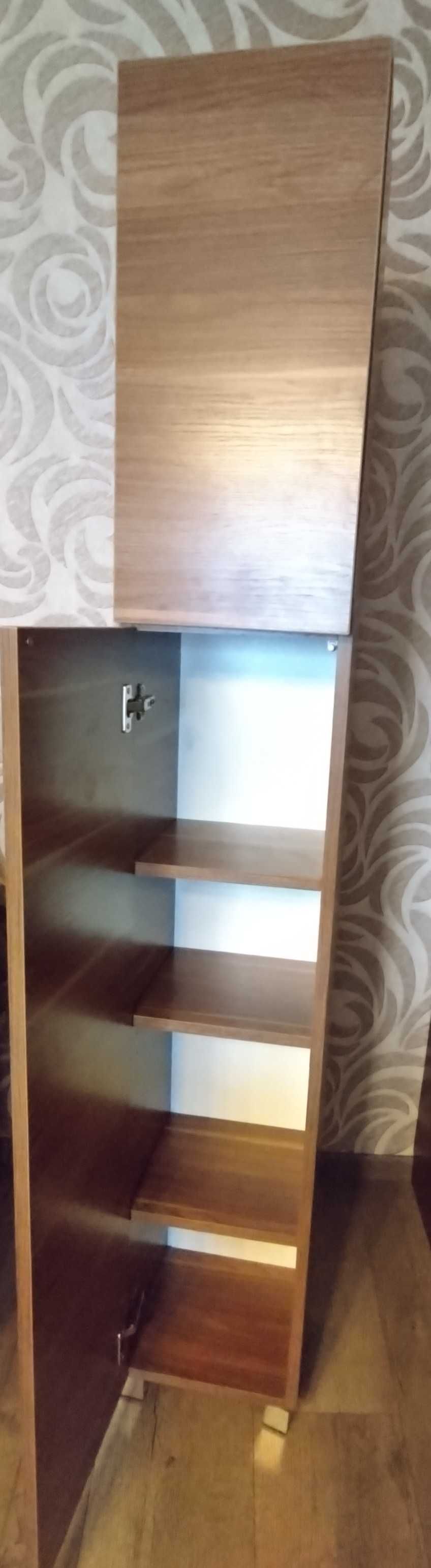Sprzedam szafka na nóżkach 6 cm Szafka wisząca
