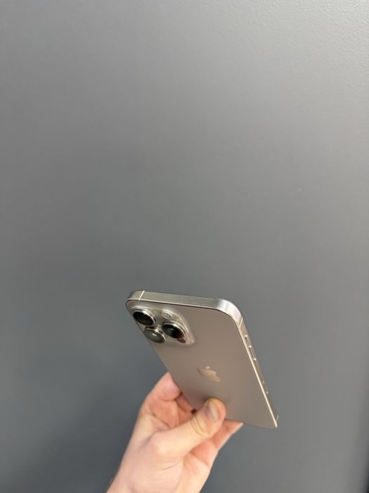 Б/у iPhone 15 Pro Max 256Gb Natural