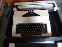 Maszyna do pisania Optima SM 32 z walizką