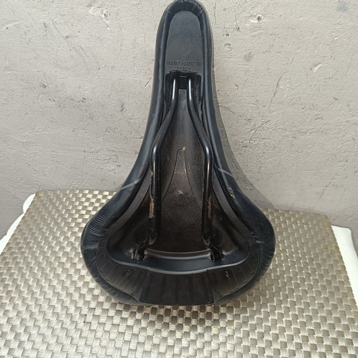 Седло велосипед Италия