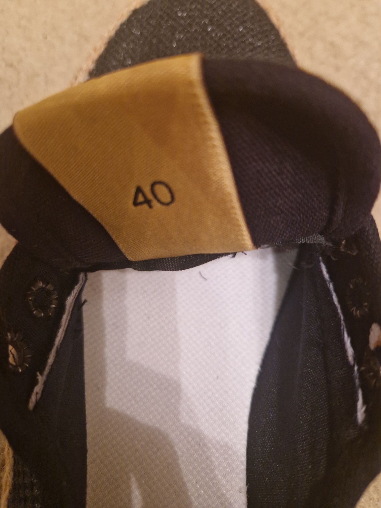 Lekkie vintage adidasy brąz 39/40