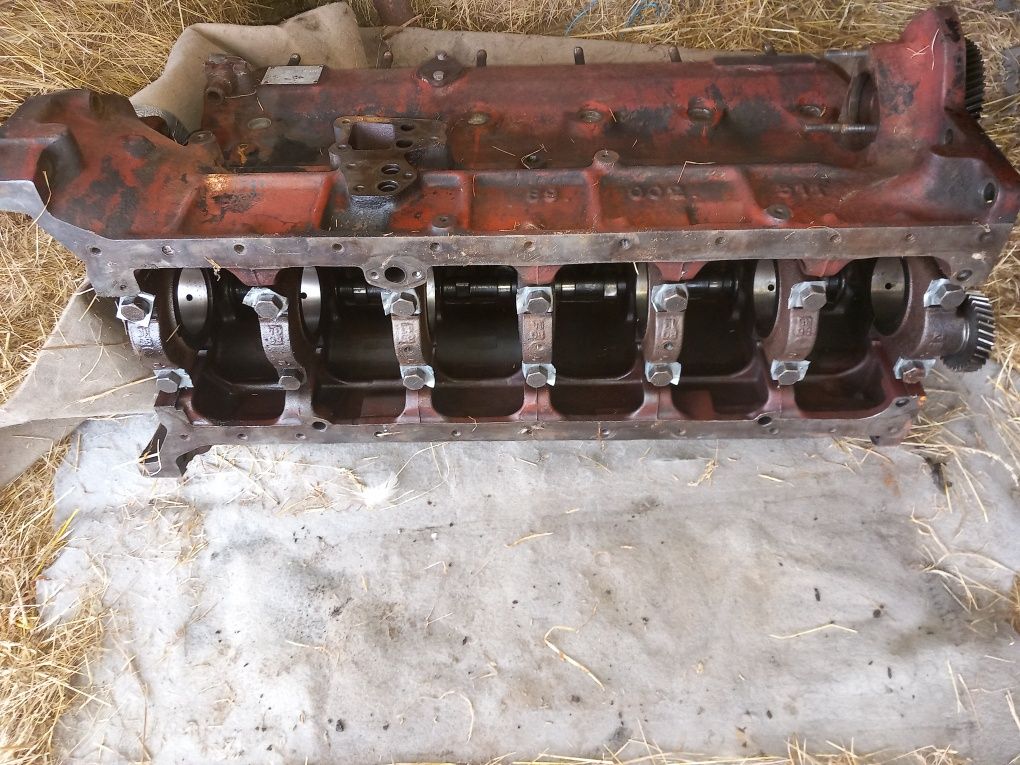 Ursus blok silnika 6 cylindrowy 1224 16  nowy typ sipma z 276/1