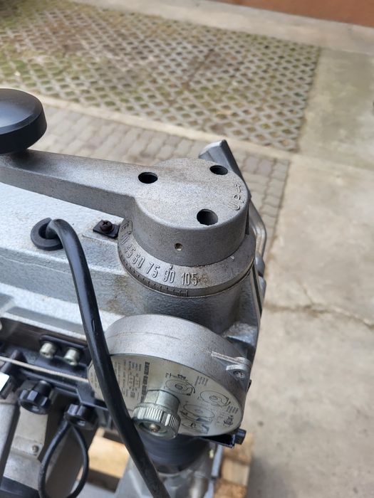 Торцовка, пила торцювальна Elu