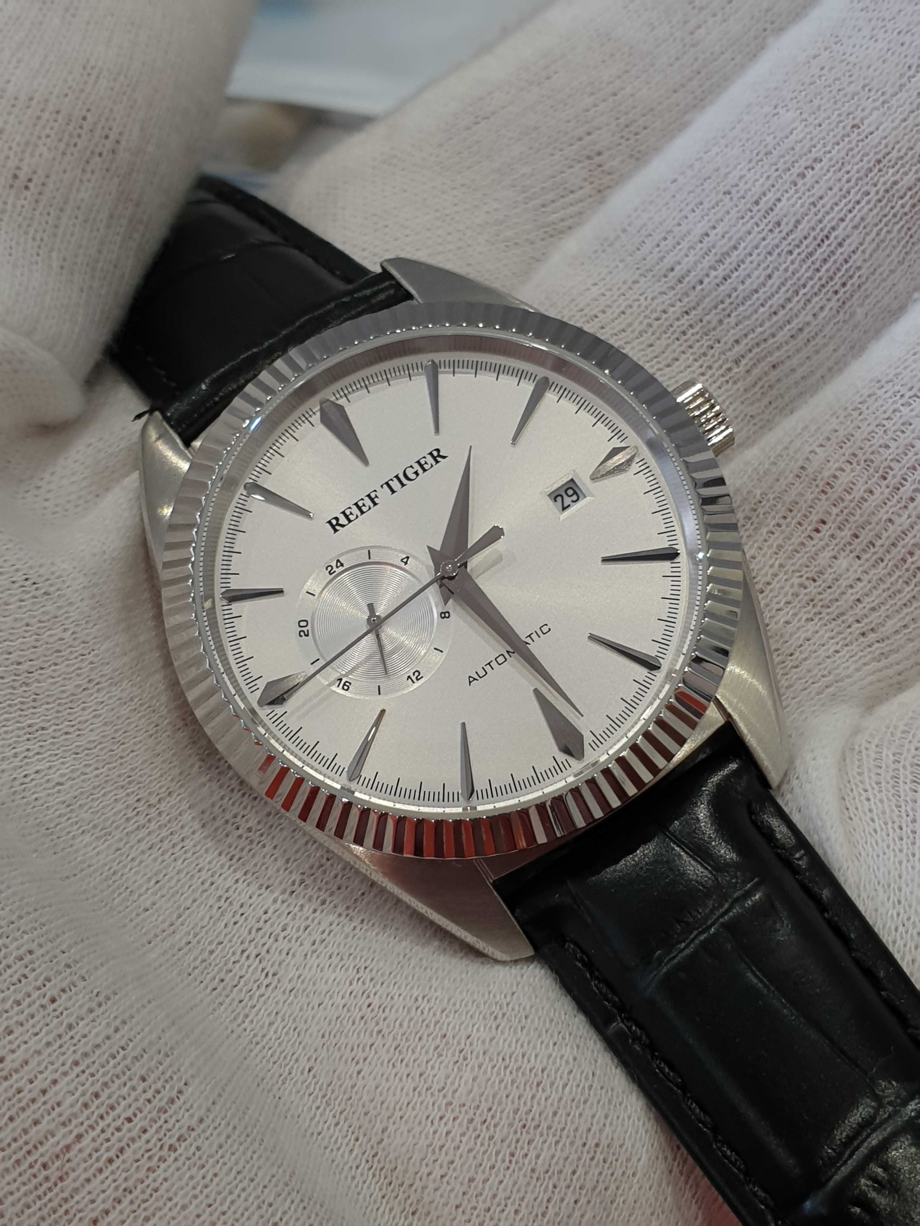 Чоловічий годинник Reef Tiger RGA1616 Automatic White Sapphire 41mm