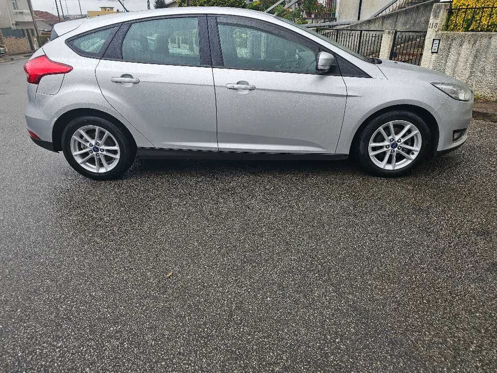 Ford Focus 1.5 TDCI 120cv