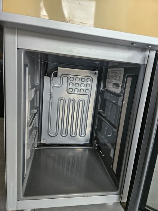 Mała lodówka redbull