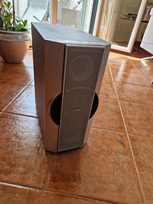 Philips twin port passive subwoofer