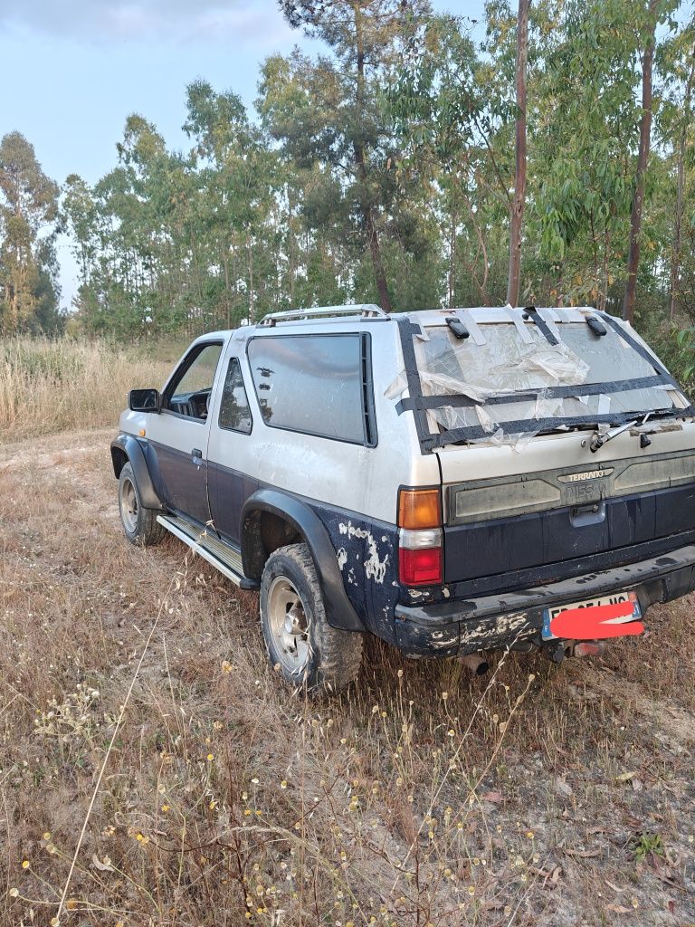 Nissan Terrano 1