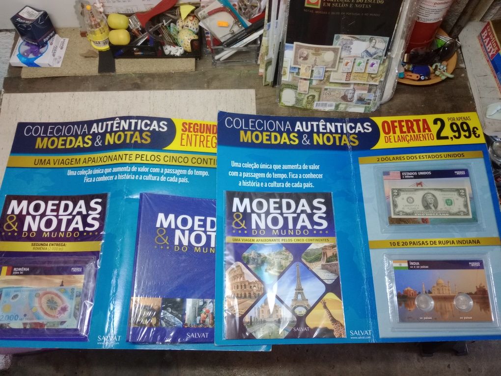 Coleção de notas, moedas e selos