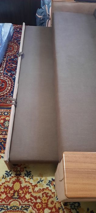 Продам диван в хорошем состоянии