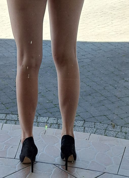 Buty damskie,  czarne zamszowe, na obcasie bardzo eleganckie 39
Możl