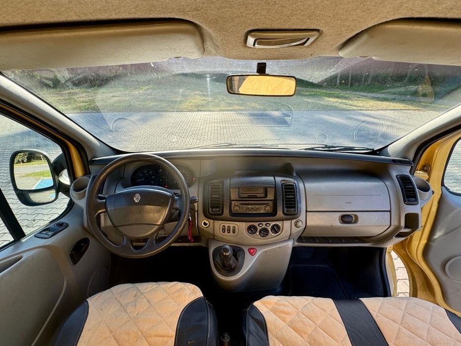 Renault Trafic 1.9 diesel Long 9-osobowy – Klimatyzacja, Serwisowany
