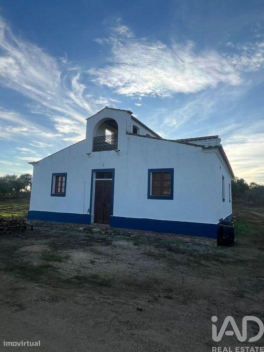 Propriedade T2 em Selmes de 150 m2