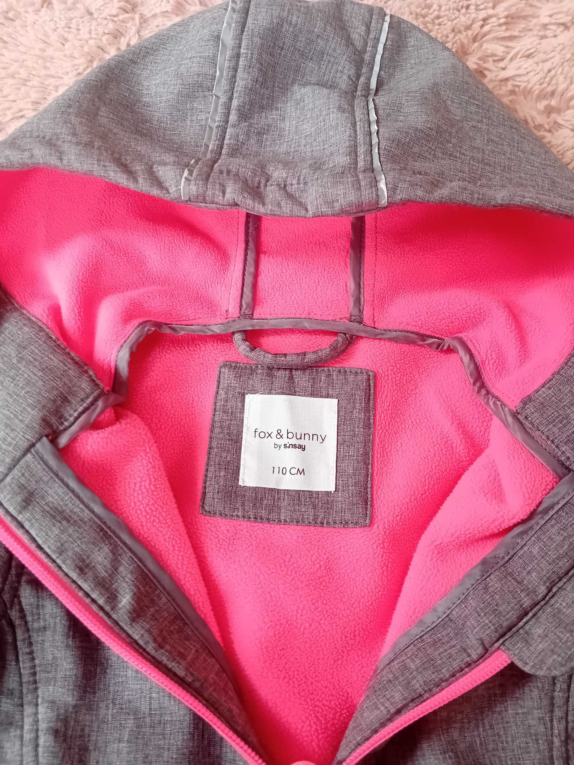 Kurteczki softshell dla blizniaczek