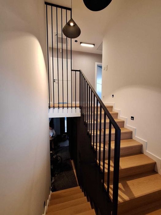 Balustrady w stylu nowoczesnym . Najwyższa jakość .