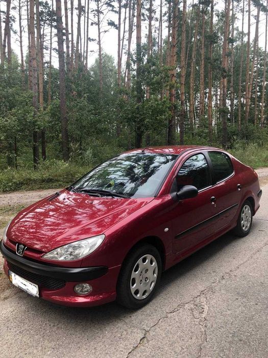 Peugeot 206 седан 2010р випуску