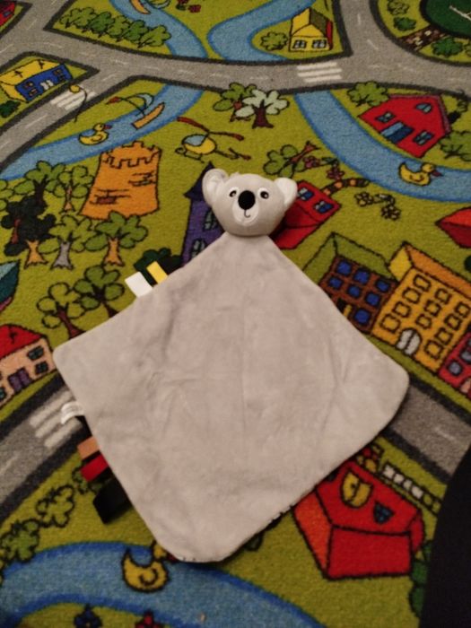 Kontrastowy przyjaciel szmatka koala