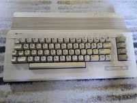 Commodore c64c bez kabli