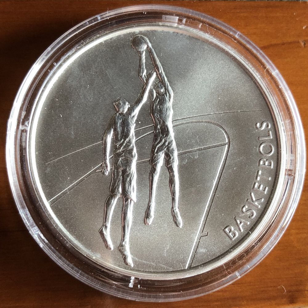 1 lats 2008, Łotwa, srebrna moneta, koszykówka, piękna stan menniczy