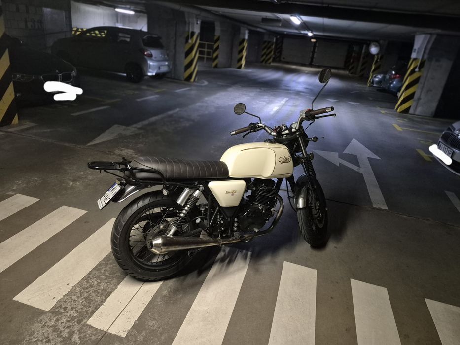 Mash 125 brown edition