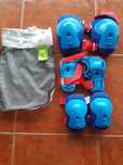 0. Kit Patins-em-linha/Skate criança (ótimo estado)
