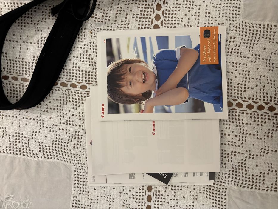 Canon EOS Rebel T3i (600D) + Lente 18-135mm + Acessórios