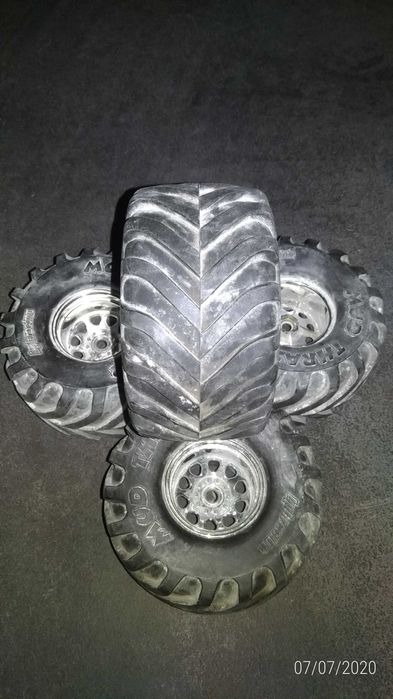 Rc Pneus monster truck