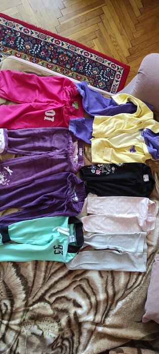 Джинсовий комбінезон, спортивні штани, лосіни, джинси, костюм