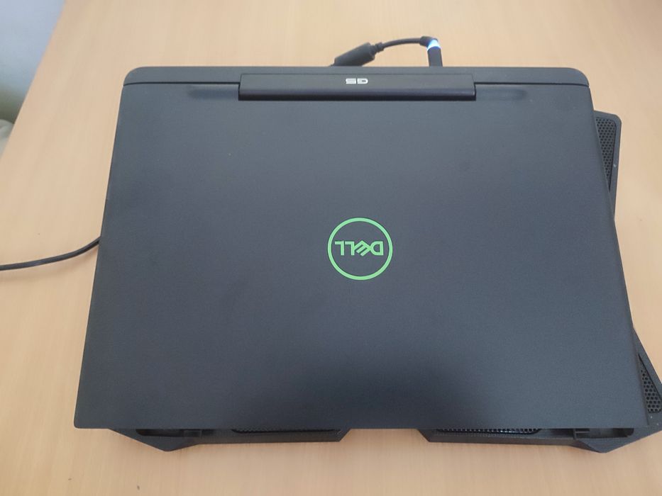 Laptop Dell G5 5590