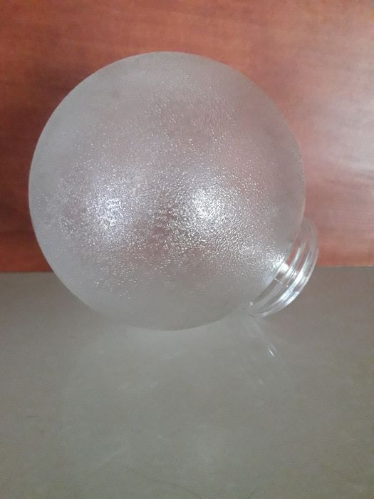 Stary klosz kula do lampy wiszącej z czasów PRL