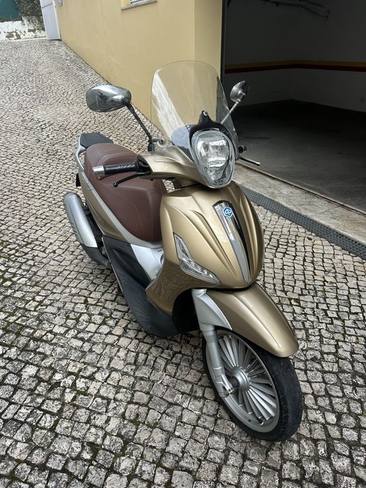 PIAGGIO Beverly 300 ie