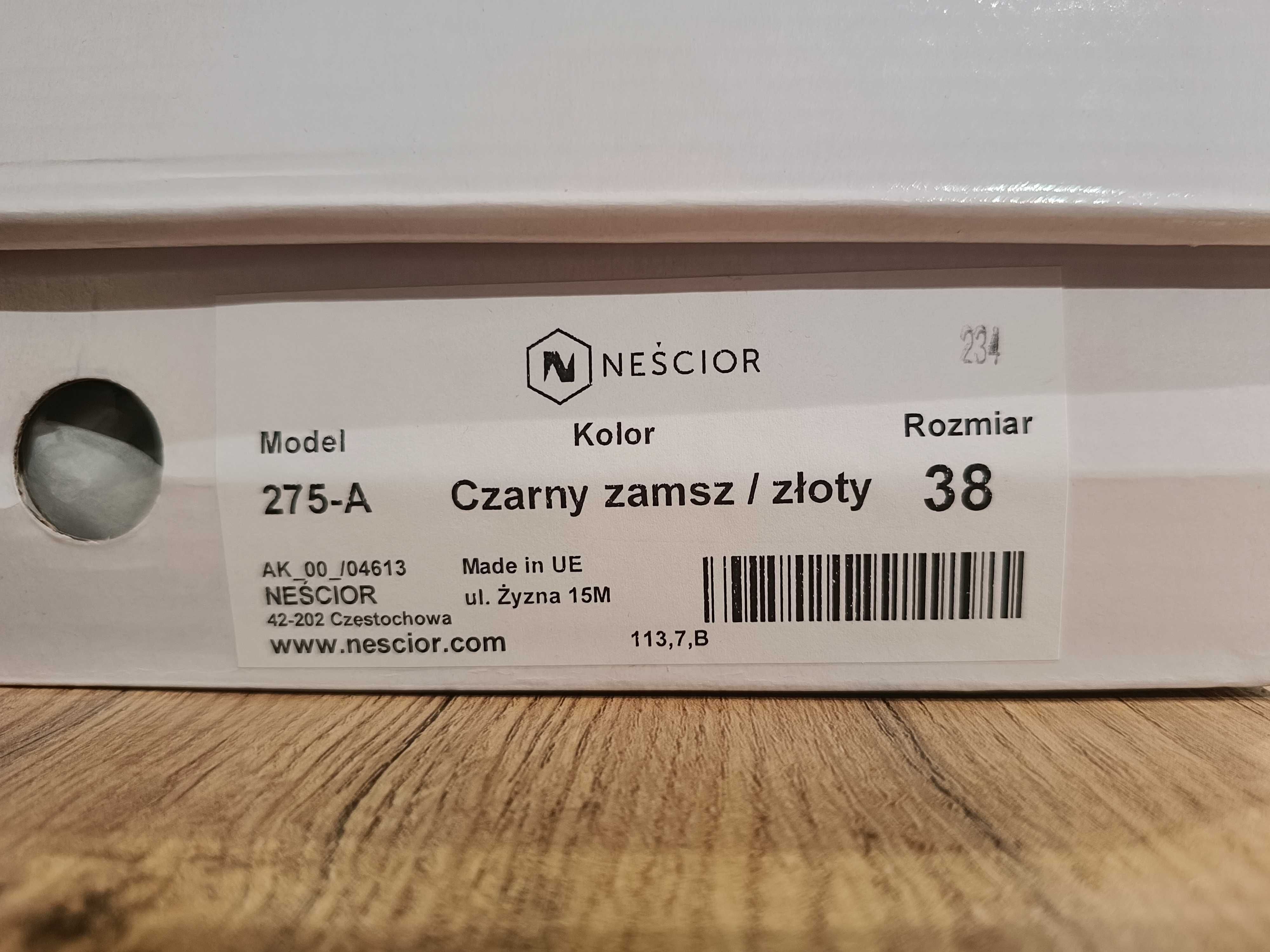 Zamszowe buty na słupku - 38  "NESCIOR"