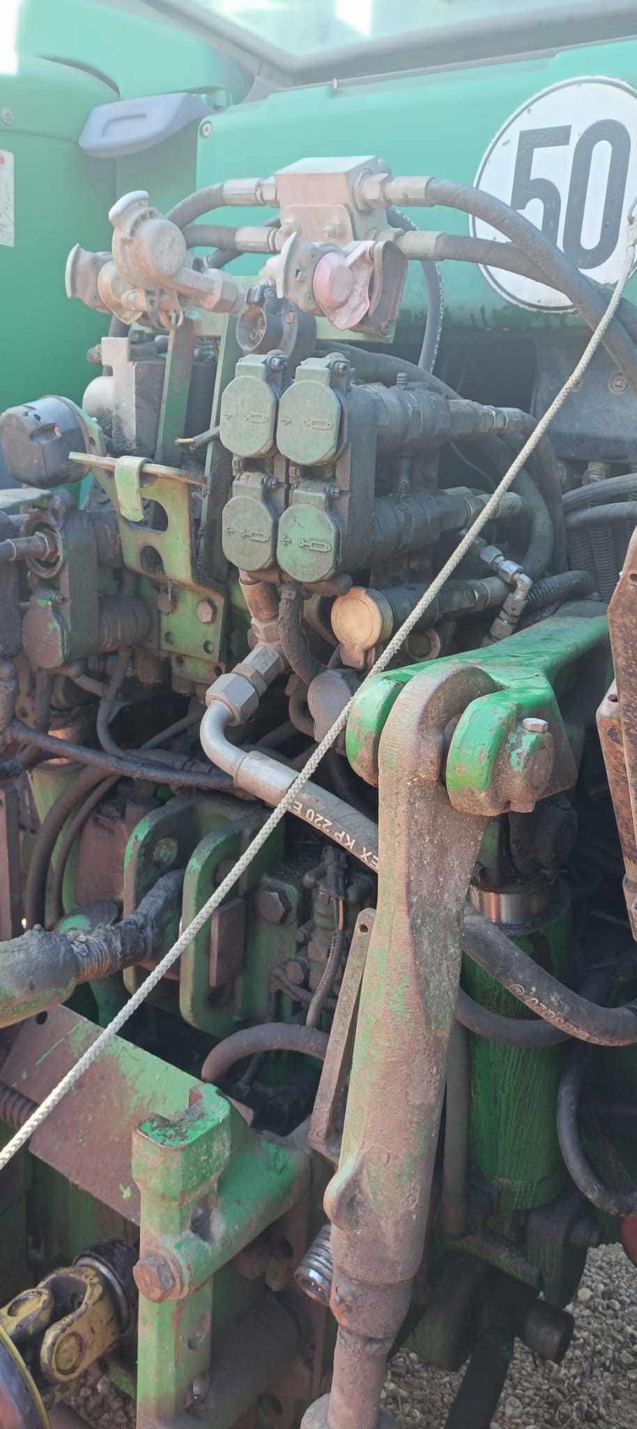 Ciągnik rolniczy JOHN DEERE 6920