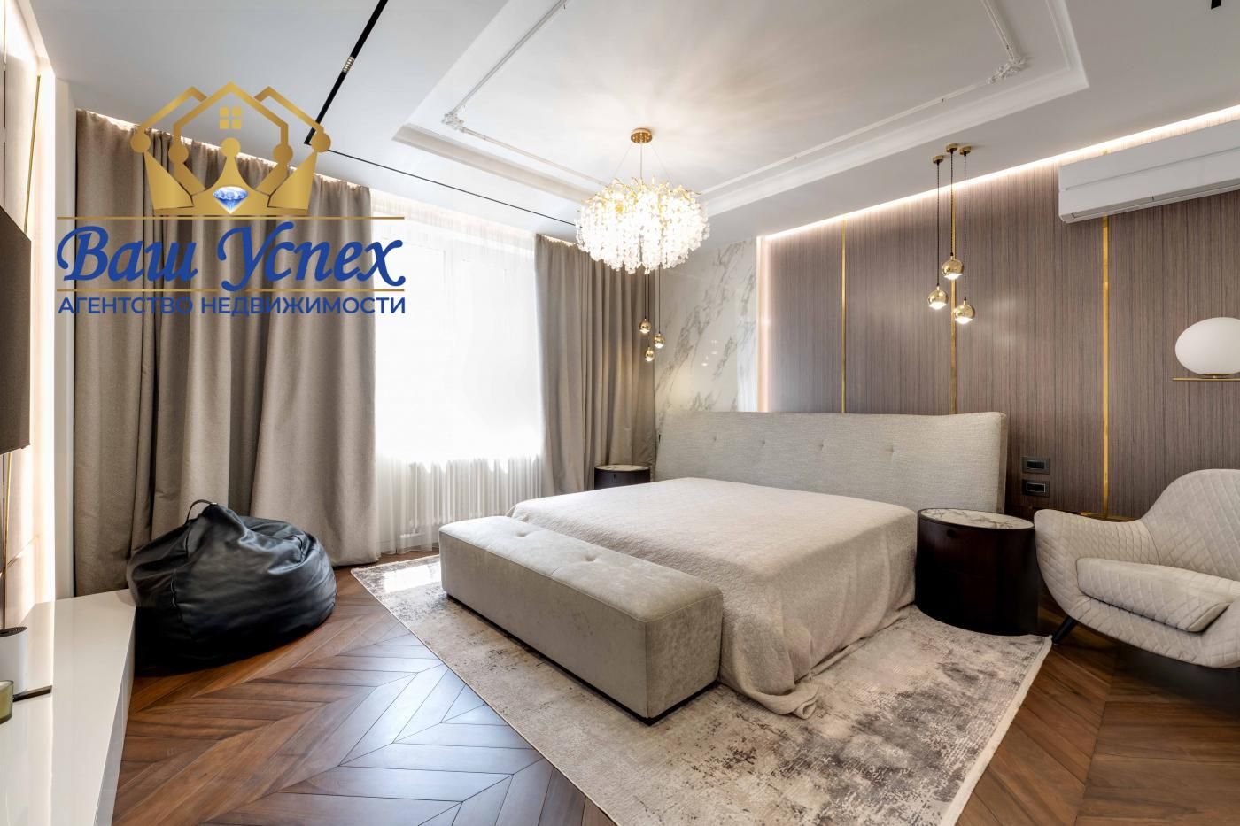 Продажа эксклюзивного пентхауса с террасой и бассейном.