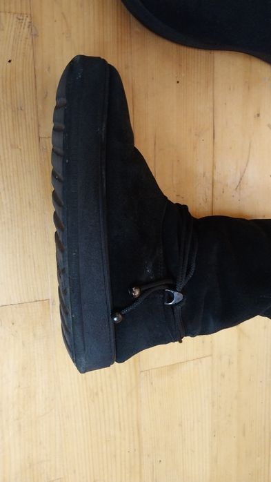 Продам женские зимние кожаные сапоги Modern Shoes