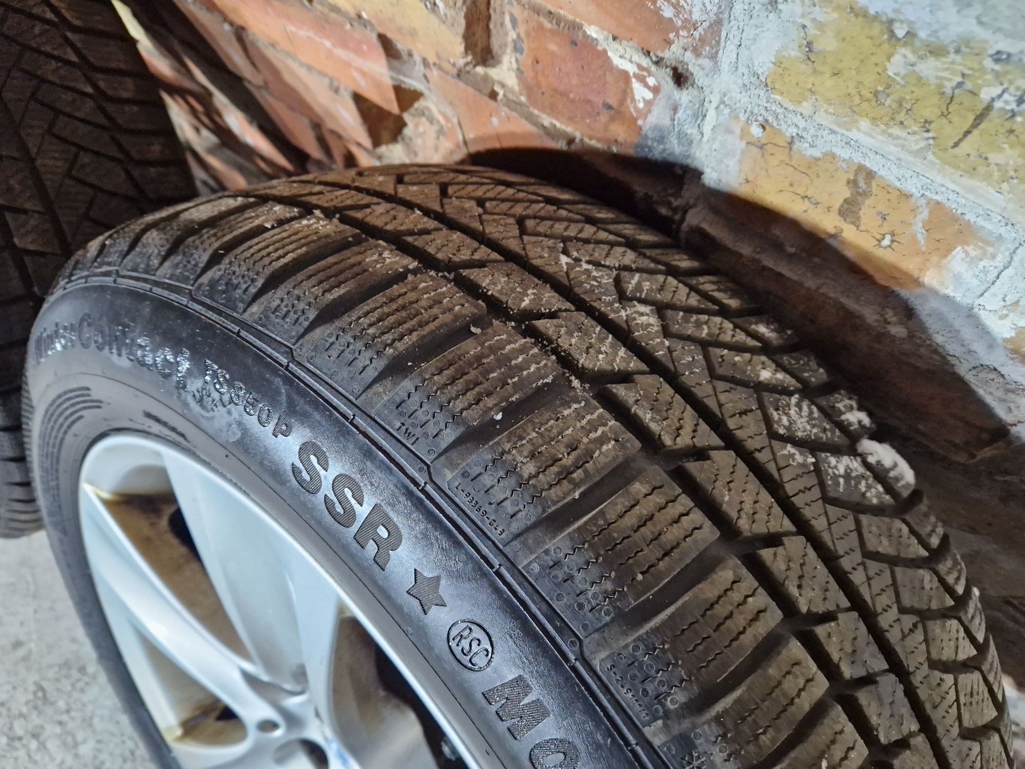 Koła BMW F10 F11 225/55 R17 Continental RunFlat SSR MOE WinterContact