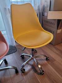Krzesełko do biurka żółte